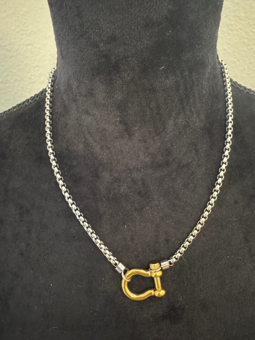Anthropologie Two-Tone Chain Necklace with Gold Horseshoe Accent - Picture 4 of 6